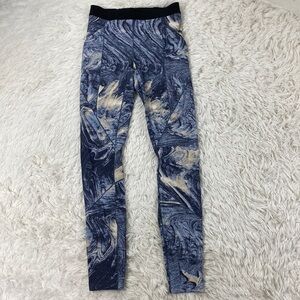 Lululemon Esker Tight *lululemon lab Lava Print Blue Denim Multi